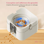 Distributeur automatique de croquettes blanc avec système anti-adhérence des granulés pour éviter les blocages