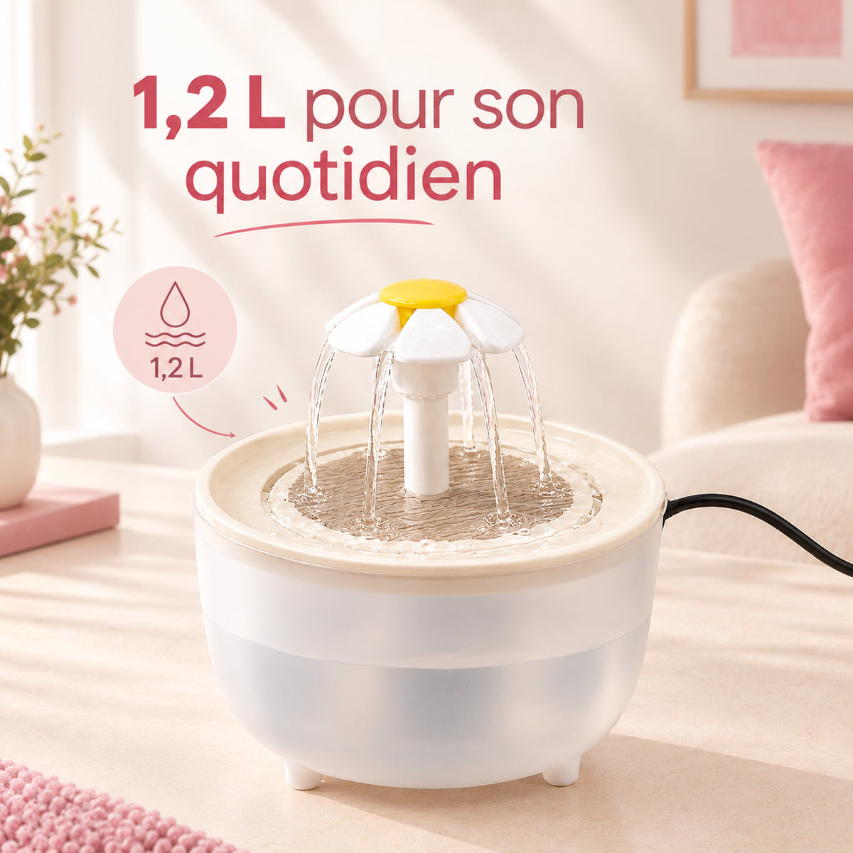 Fontaine à eau pour chat d'une capacité de 1,2 litre, format compact adapté au quotidien